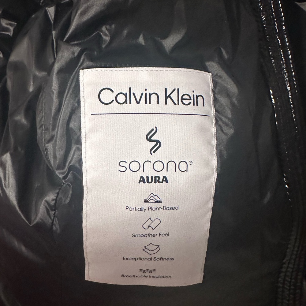 Calvin Klein Shiny Black Puffer Jacket with removable hood - Picture 6 of 9